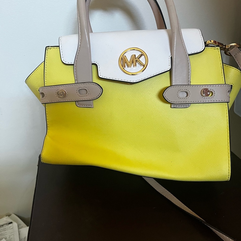 Michael Kors Yellow and White Women's Bag